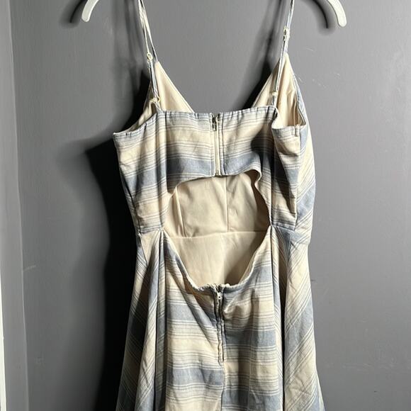 Altar’d State Gray and White Striped Strappy Dress Size Medium - Picture 5 of 8
